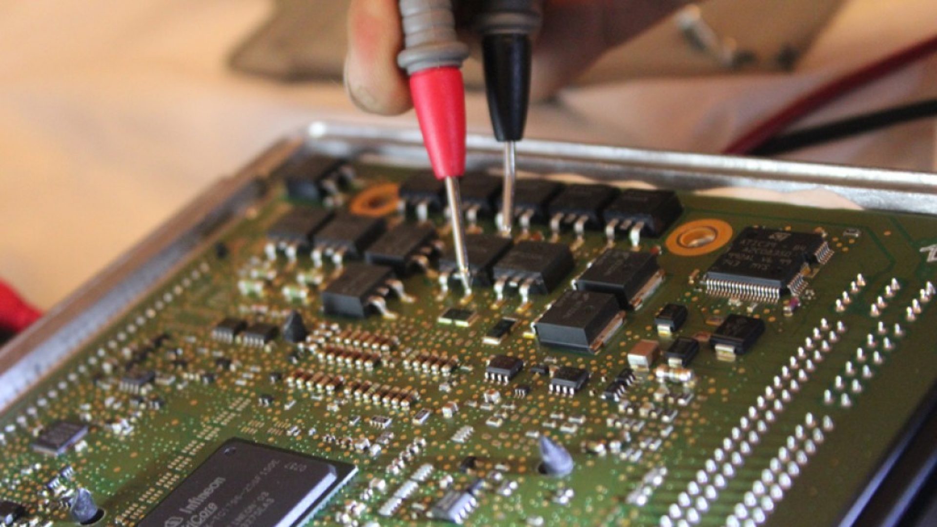 cropped-ecu-repair-testing-7